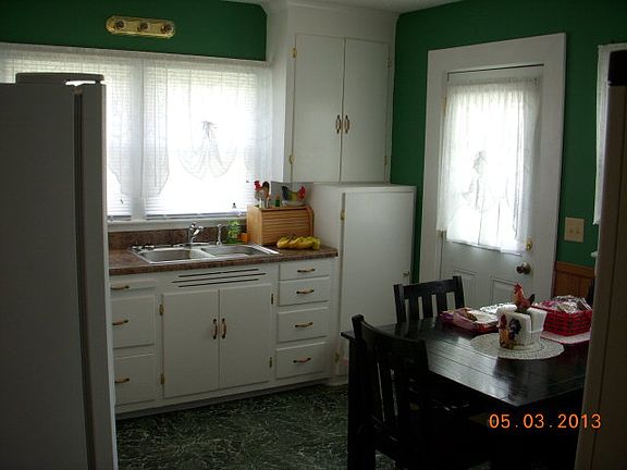 5th image of 117 Hoss Ln