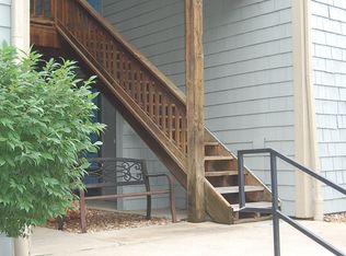 12021 W 58th Pl APT D, Shawnee, KS 66216