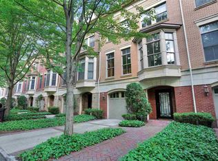 3 Regency Pl #3, Weehawken, NJ 07086