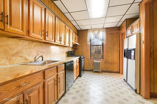 Sold by Corcoran | media 3