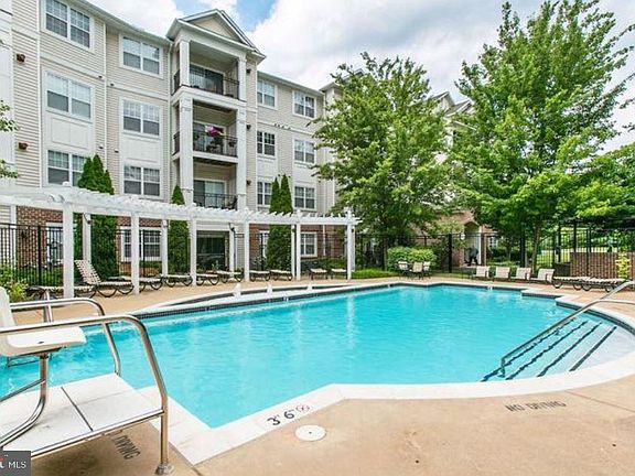 4th image of 12945 Centre Park Cir APT 405