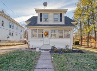 24 Summer St, Manchester, CT 06040