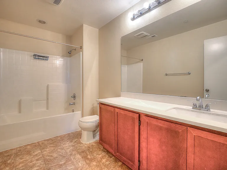 34212 Woodmont #1 — Photo 6