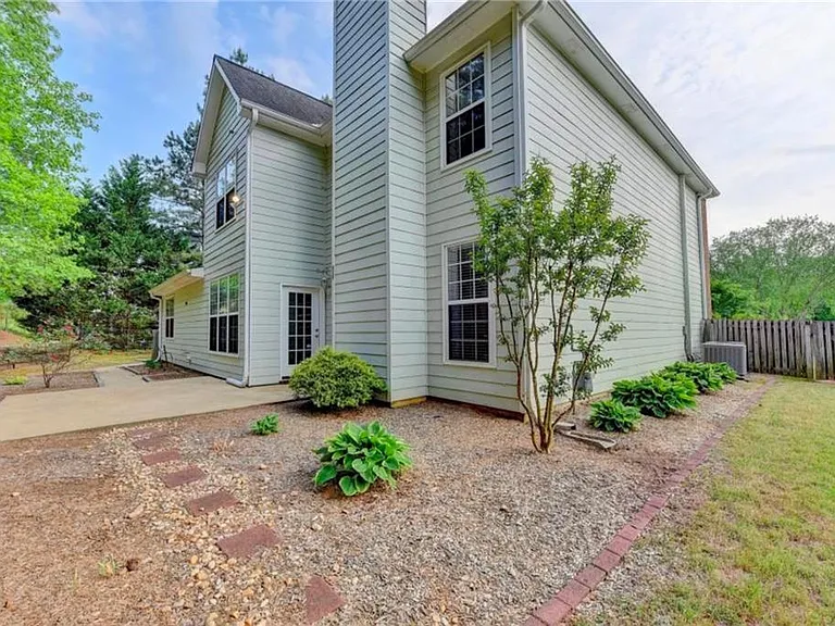 410 Ruby Forest Pkwy — Photo 27