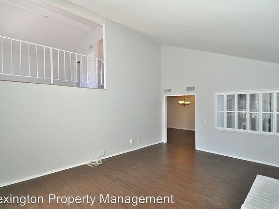 5th image of 4309 Radford Ave APT A