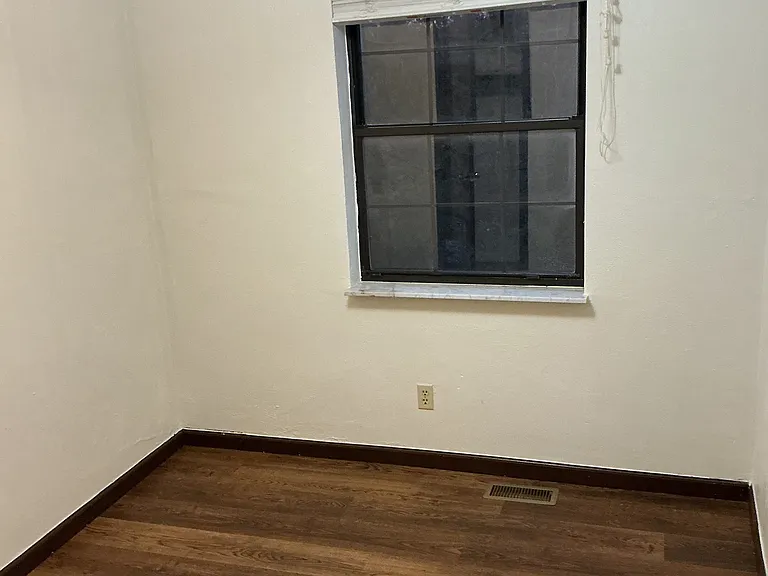 apt in Cross Lanes — Photo 12
