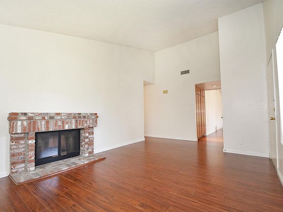 3rd image of 9229 Prescott St