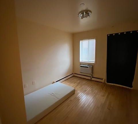 5th image of 15005 Northern Blvd #3
