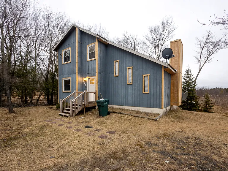 7694 Fawn Ln — Photo 2