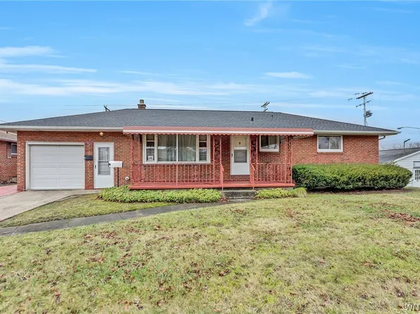 4 Vern Ln, Buffalo, NY 14227