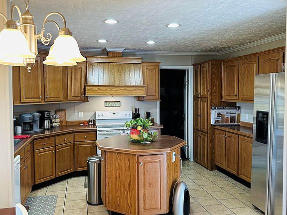 2nd image of 309 Lomar Dr