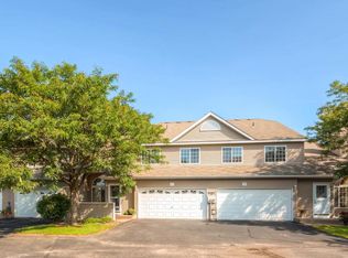 7289 Savanna Ct, Lino Lakes, MN 55014