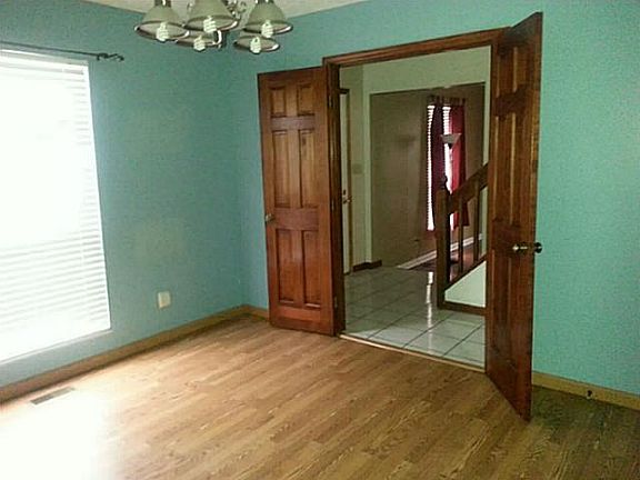 3rd image of 4641 Brownstone Dr