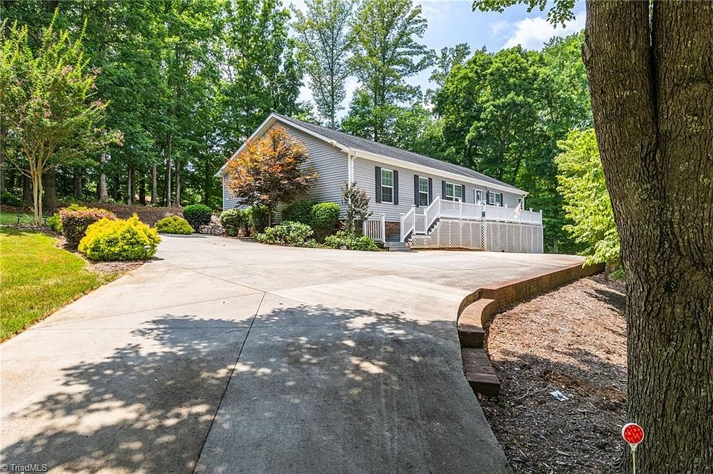 840 Harrison Crossroad Loop, Reidsville, NC 27320 Zillow