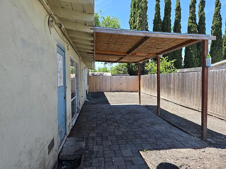 2707 Broadmoor Ave — Photo 18