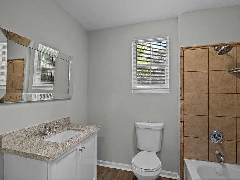 5931 Southville St — Photo 10
