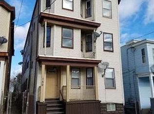 150 Maverick St APT 1, Chelsea, MA 02150