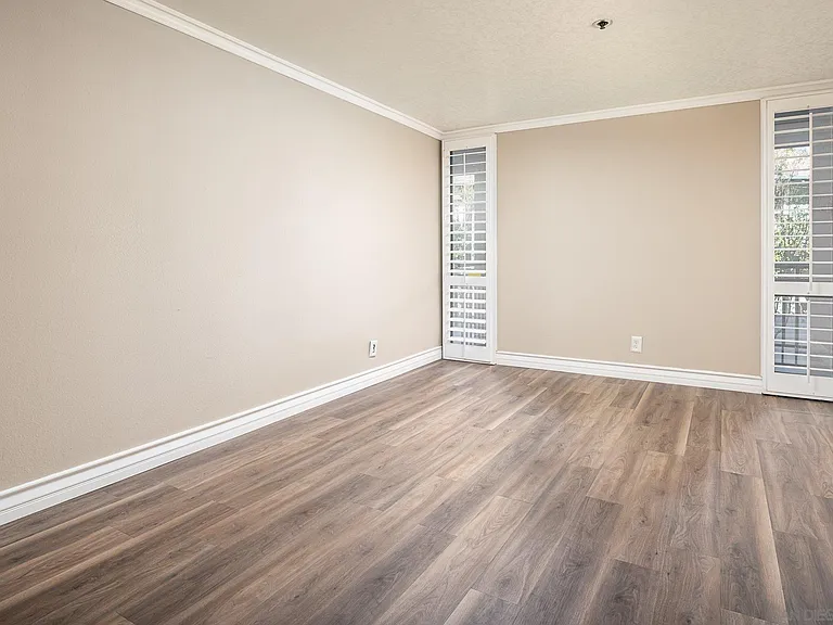 2424 Front St #19 — Photo 33