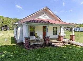 2021 Sockless Rd, Dandridge, TN 37725