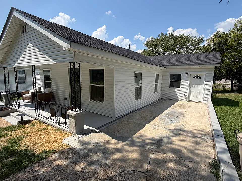 810 Glenn Ave