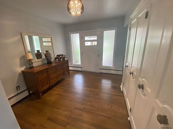 4th image of 118 Euclid Ave
