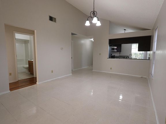 5th image of 2693 Biggar Ct