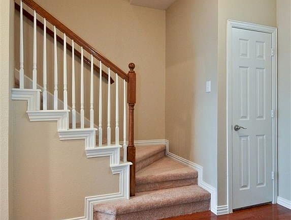 5th image of 8028 Mimosa Dr