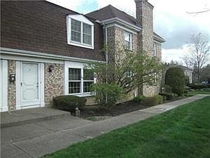 1st image of 30-7 Carriage Dr