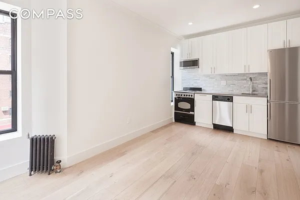 Rented by Compass | media 37