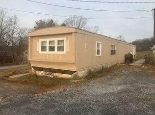 1219 Amosite Rd, Bainbridge, PA 17502