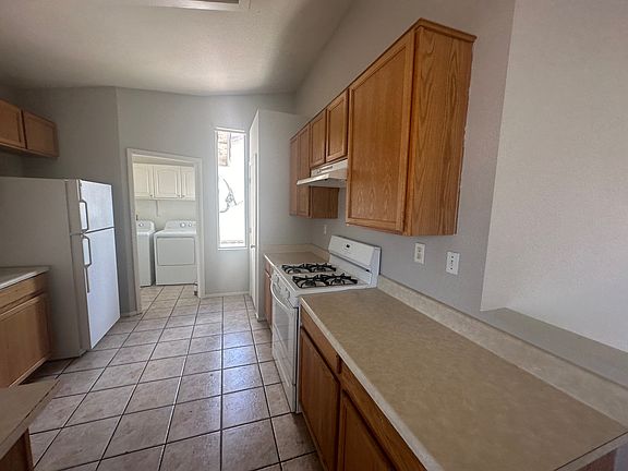 5th image of 2919 Clear Canyon Ln