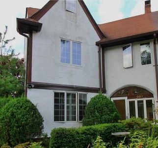 460 Esplanade, Pelham, NY, 10803