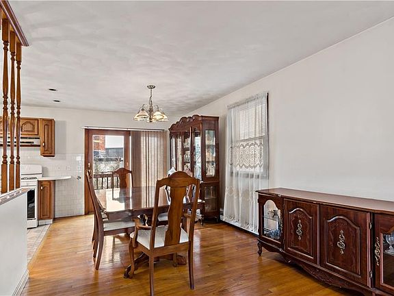 5th image of 101 Gooding St