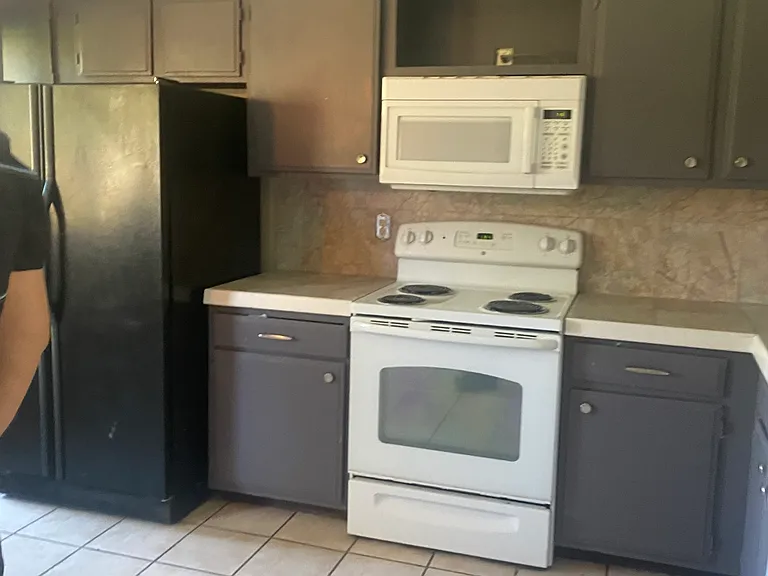 85 Chambers Ave #11 — Photo 6
