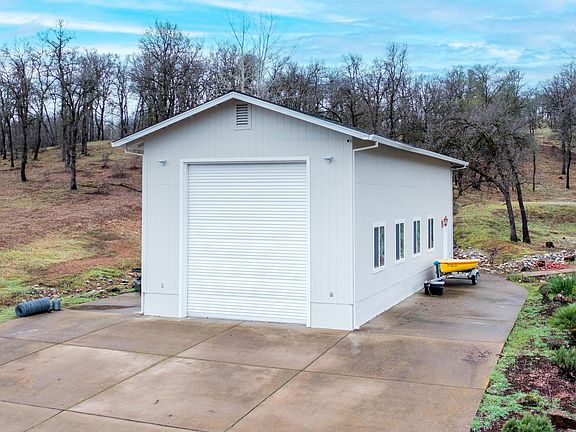 4th image of 10706 Cheshire Way