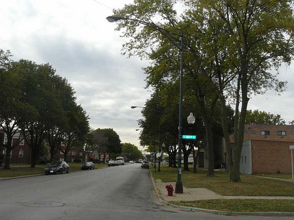 4th image of 8206 S King Dr