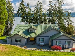 1447 Everette Ln, Freeland, WA 98249