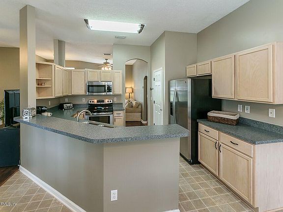 3rd image of 4440 Crested Butte Ct