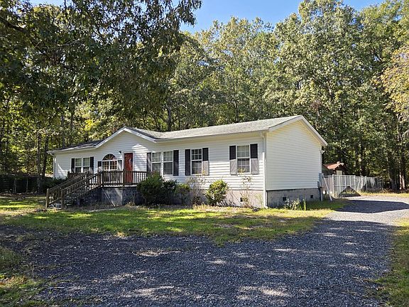3rd image of 1552 Winding Pond Rd