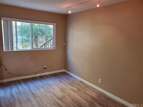 5th image of 4524 Wilson Ave Unit 104