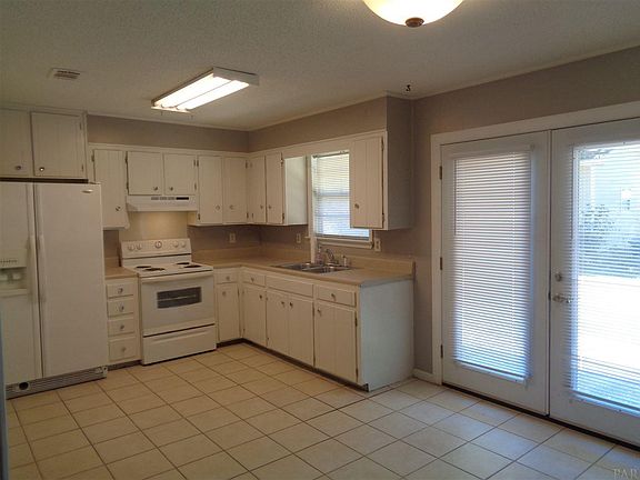 5th image of 2080 Curry Cir