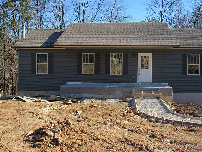 3 bed, 2.0 bath, 1344 sqft, $2,400 — Photo 1