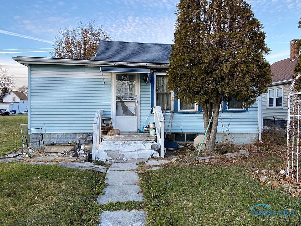 1st image of 312 E 6th St