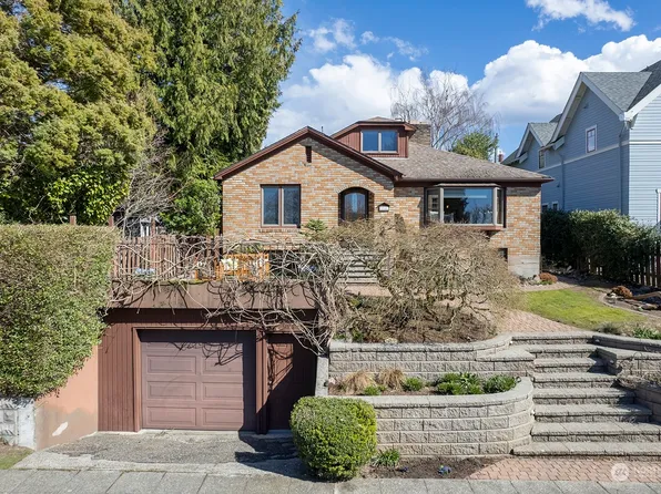 5046 42nd Avenue SW, Seattle, WA 98136