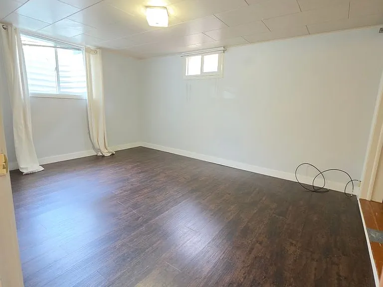 1221 E Crandall Ave #2 — Photo 10