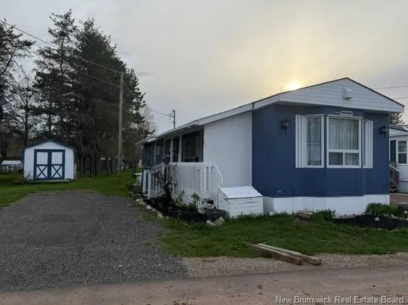 3 Lee Ave, Sussex Corner, NB E4E 2W7