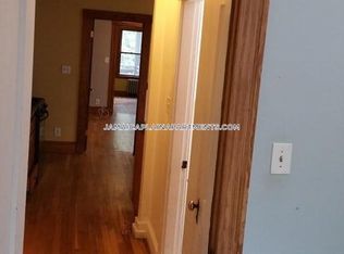 255 Chestnut Ave APT 1, Jamaica Plain, MA 02130