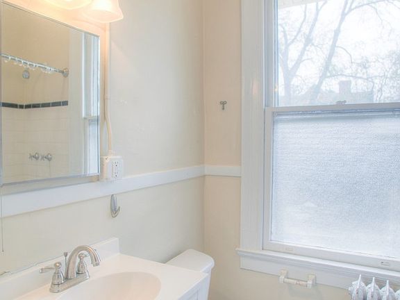 5th image of 1311 Monte Sano Ave APT C