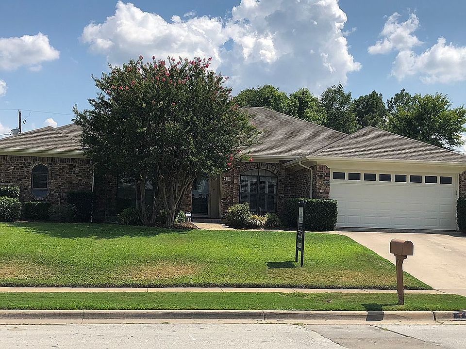 1st image of 433 Heneretta Dr