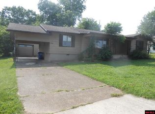 932 S Bryant St, Mountain Home, AR 72653